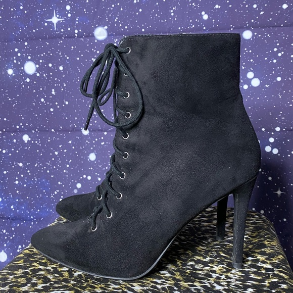 Black booties with pointed heel - tie up - Picture 6 of 9